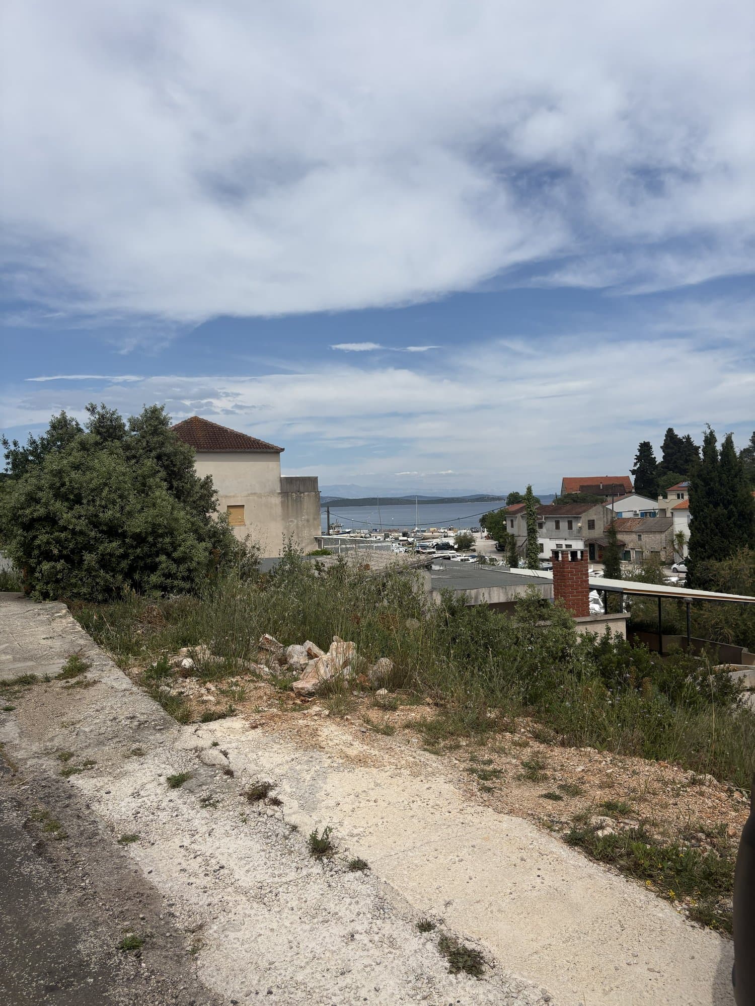 Zemljište – 1038 m² – Žman, Dugi otok građevinsko zemljiste 1038 m2, neposredna blizina mora – Dugi otok, Zadarska