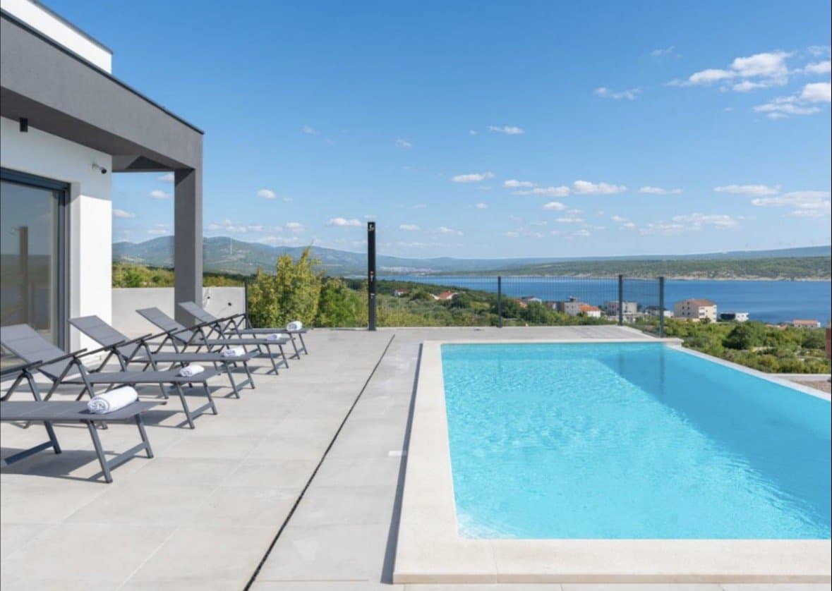 Kuća – 130 m² – Maslenica -luksuzna kuca sa bazenom i panoramskim pogledom – Zadar