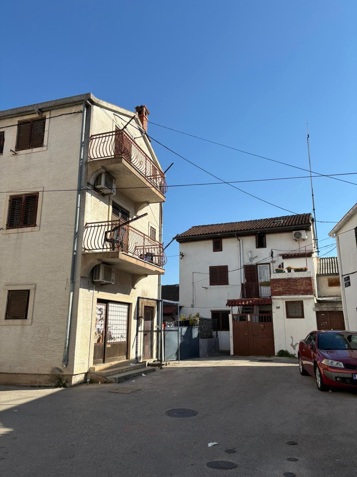Apartman – 88 m² – VOŠTARNICA- dvoetazni stan 2 minute od mosta – Zadar, Zadarska